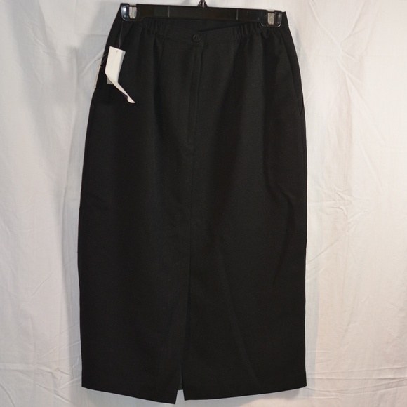 Little Black Aline Skirt SZ 8 NWT - Picture 1 of 3